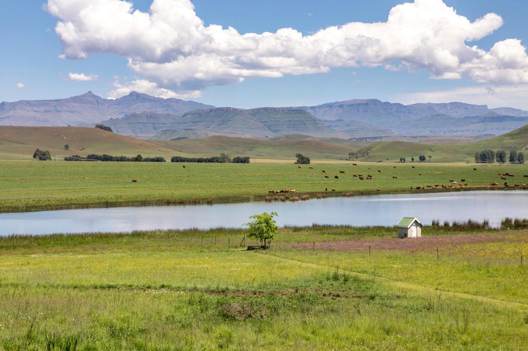 Khanyeni Himeville Exterior photo